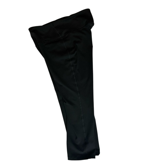 Bundle of Two Old Navy Active Go-Dry Pants – Abstract Print and Black, Size M - Picture 15 of 16